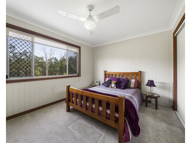 62 Penfolds Road, Murphys Creek QLD 4352