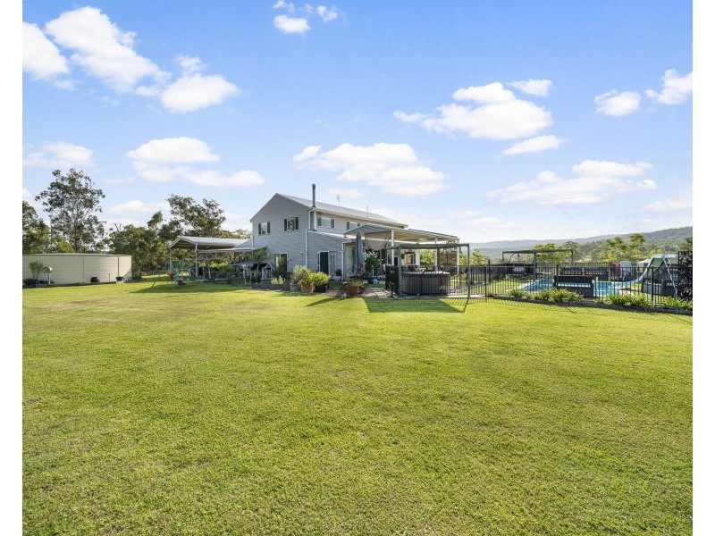 62 Penfolds Road, Murphys Creek QLD 4352