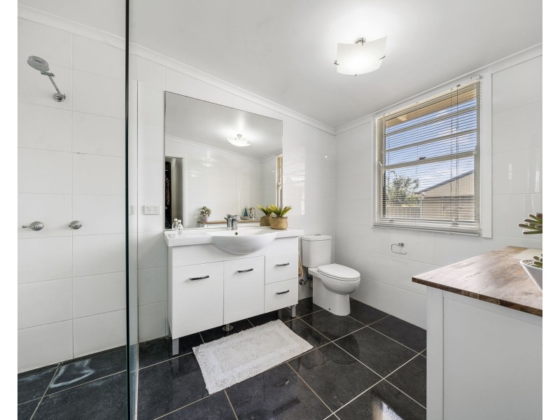 285 South Street, Harristown QLD 4350