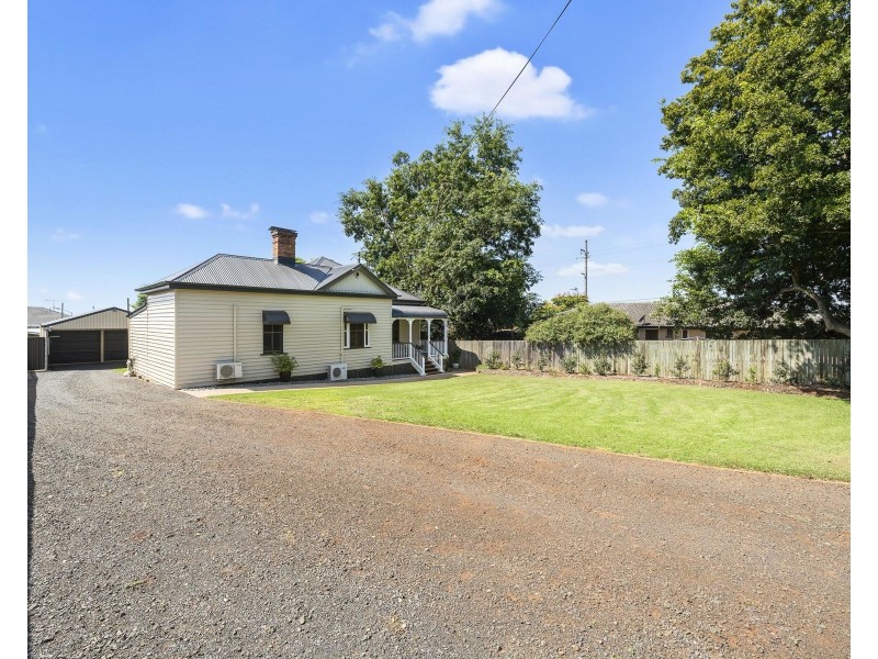 285 South Street, Harristown QLD 4350