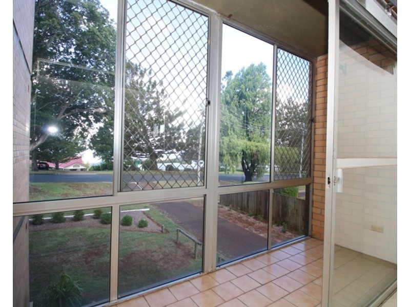 3/33 Tourist Road, East Toowoomba QLD 4350