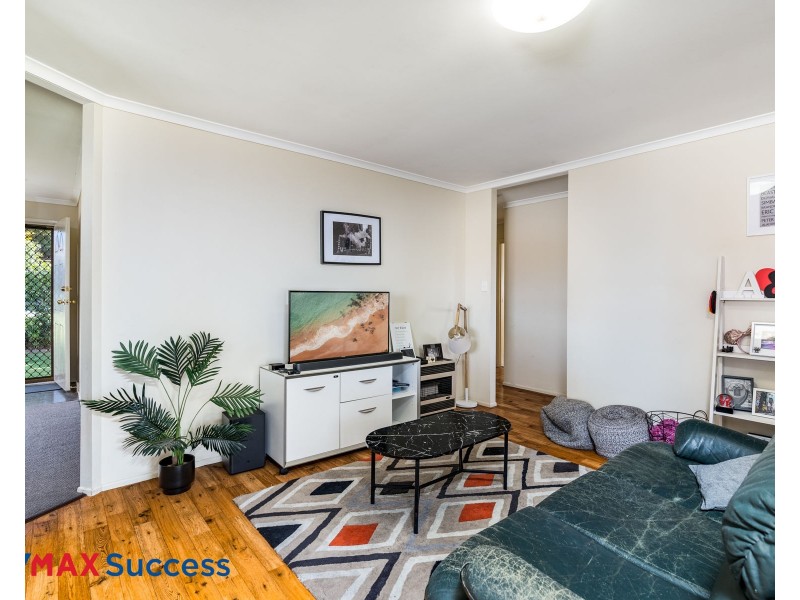 4 Honeysuckle Drive, Glenvale QLD 4350