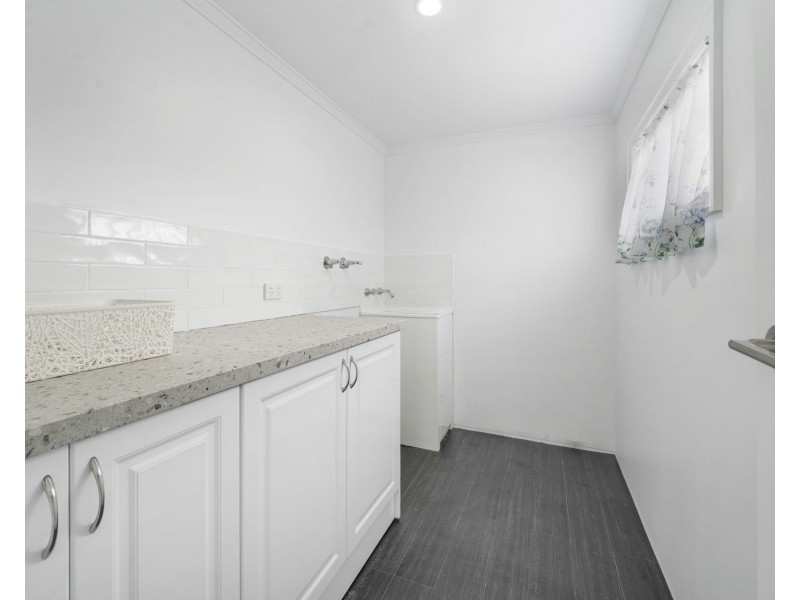 92 Drayton Road, Harristown QLD 4350