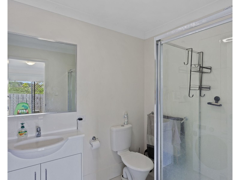 2/33 Cardamon Crescent, Glenvale QLD 4350
