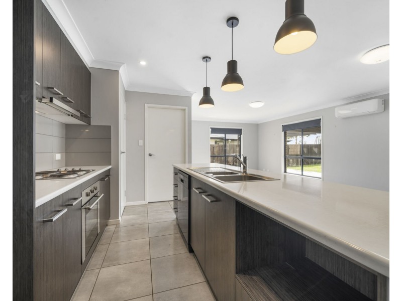 34 Magpie Drive, Cambooya QLD 4358