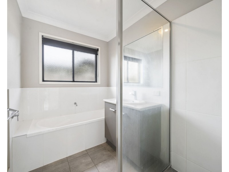 34 Magpie Drive, Cambooya QLD 4358