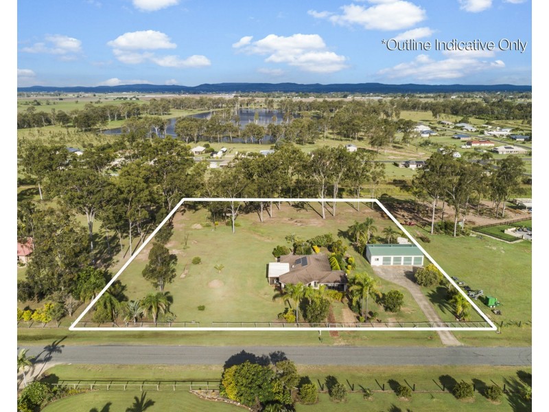 18 Folbigg Court, Lake Clarendon QLD 4343