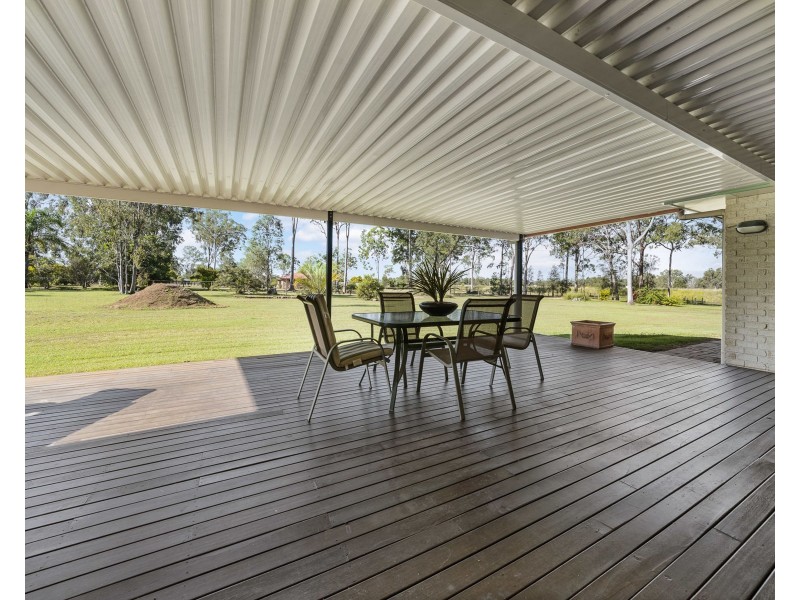 18 Folbigg Court, Lake Clarendon QLD 4343