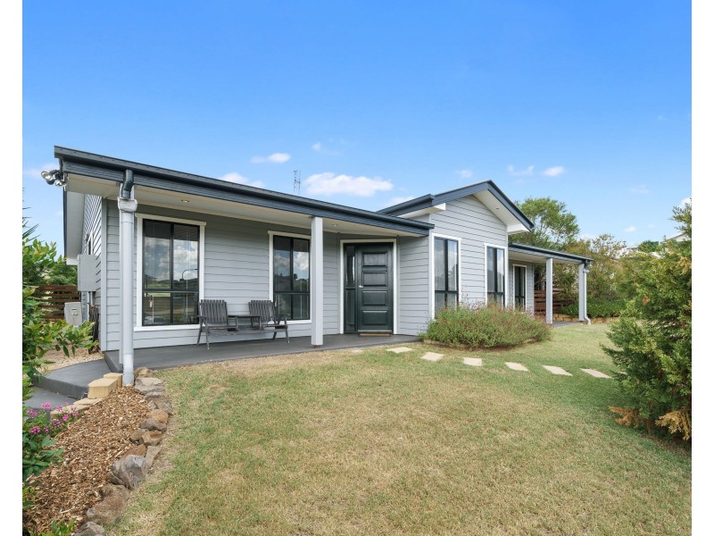 10 Eagle Street, Highfields QLD 4352