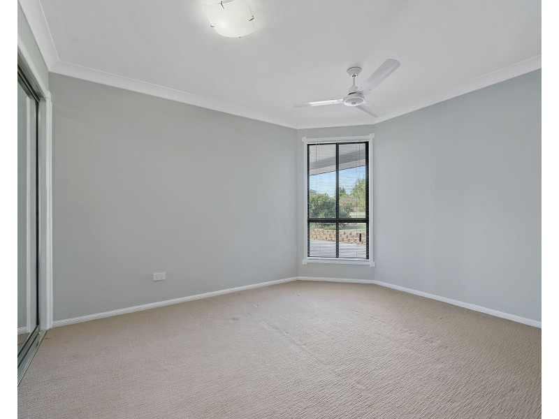 10 Eagle Street, Highfields QLD 4352