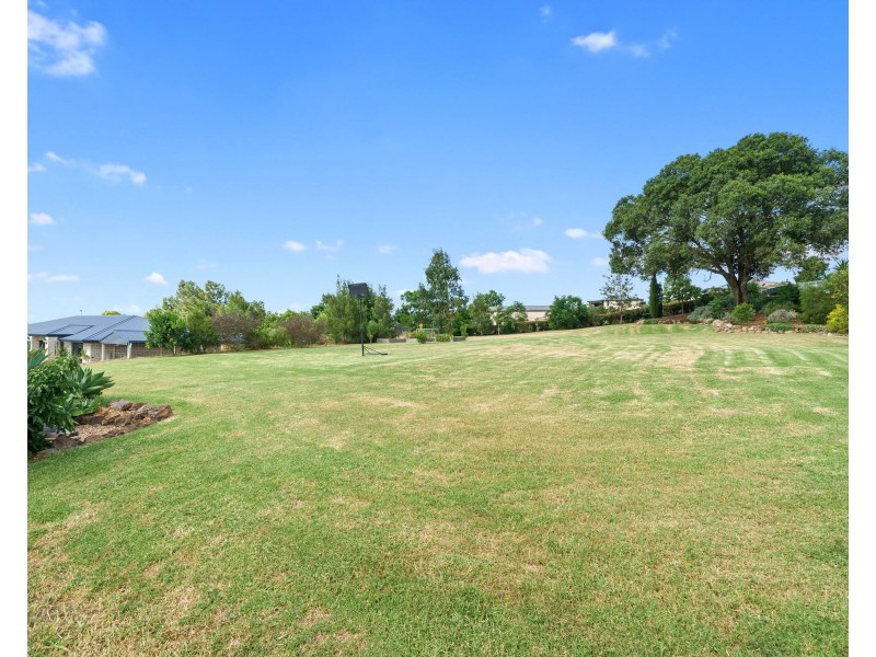 10 Eagle Street, Highfields QLD 4352