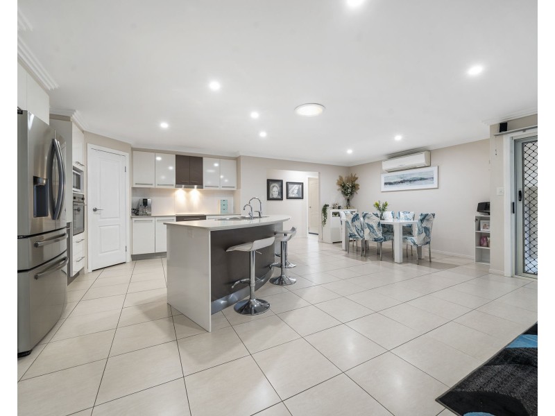 8 Whitman Street, Westbrook QLD 4350