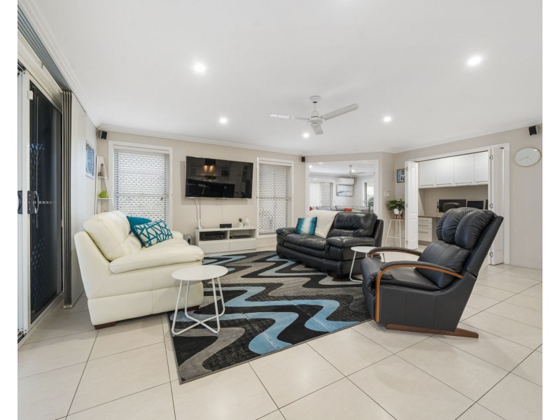 8 Whitman Street, Westbrook QLD 4350
