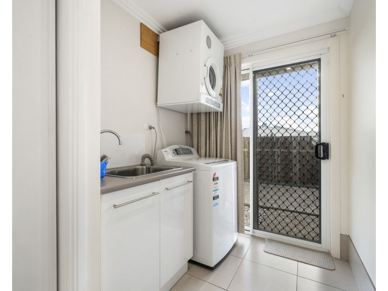 8 Whitman Street, Westbrook QLD 4350