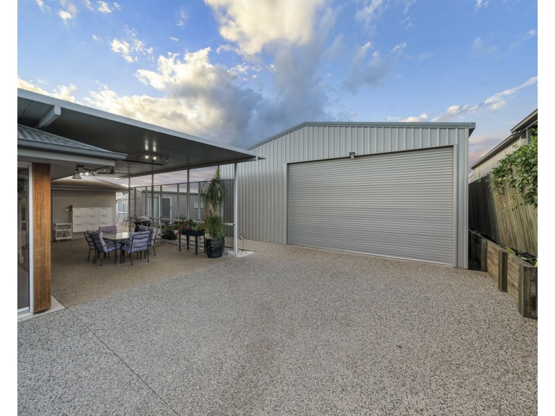 8 Whitman Street, Westbrook QLD 4350