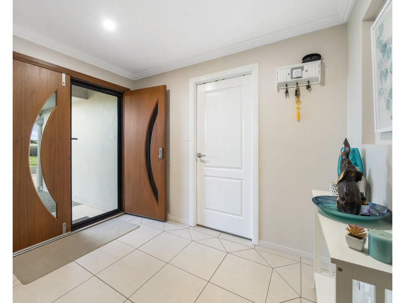8 Whitman Street, Westbrook QLD 4350