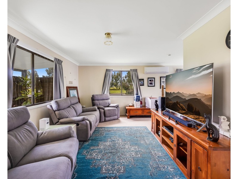 18 Harrow Street, Cambooya QLD 4358