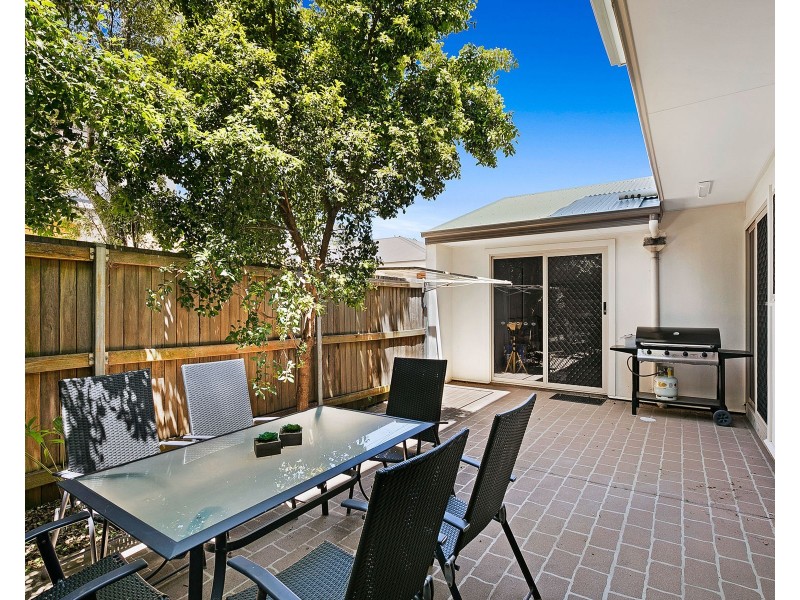 2/74 Ipswich Street, East Toowoomba QLD 4350