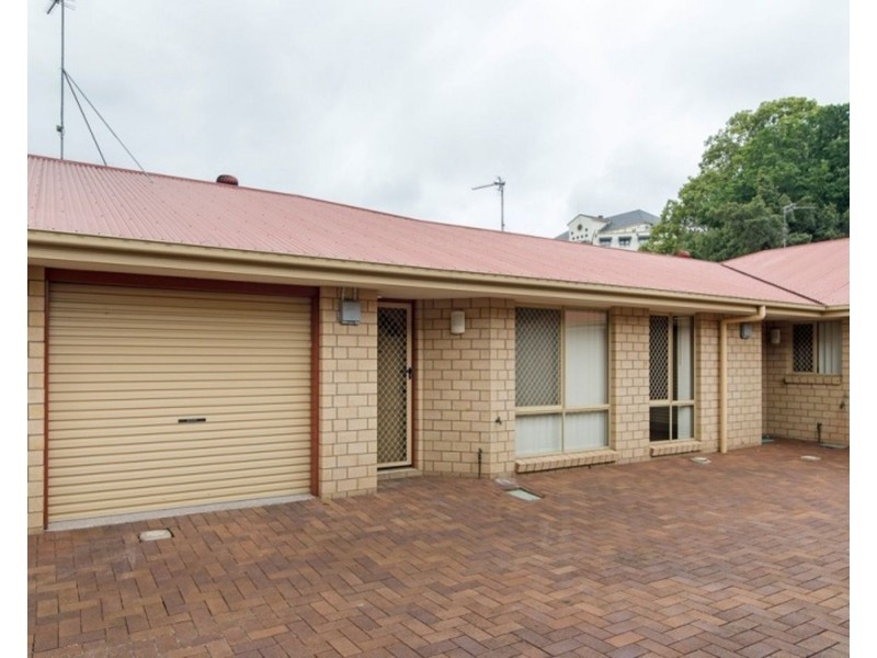 10 Cohoe Street, East Toowoomba QLD 4350