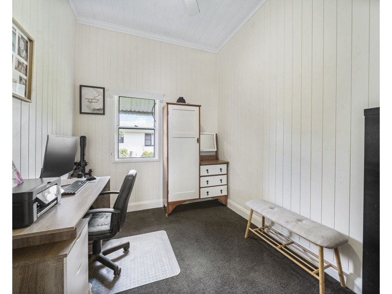 24 Eton Street, Cambooya QLD 4358