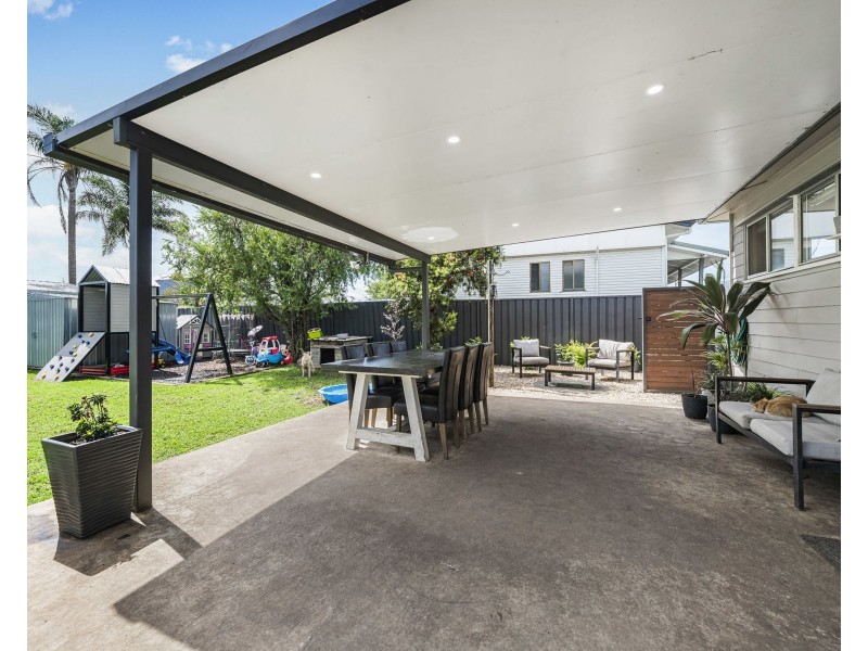 24 Eton Street, Cambooya QLD 4358