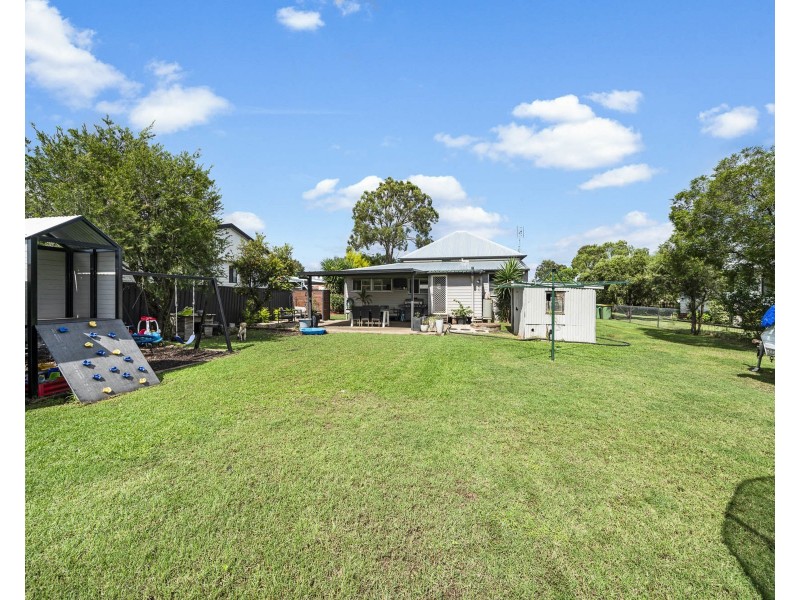 24 Eton Street, Cambooya QLD 4358