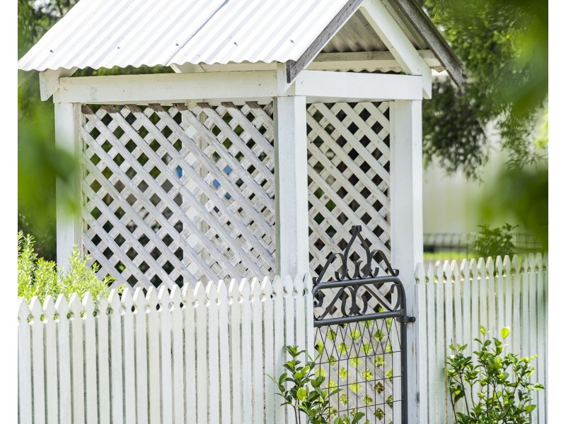 24 Eton Street, Cambooya QLD 4358
