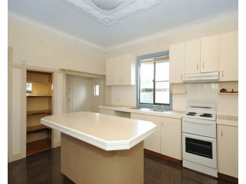 108 Ruthven Street, Harlaxton QLD 4350