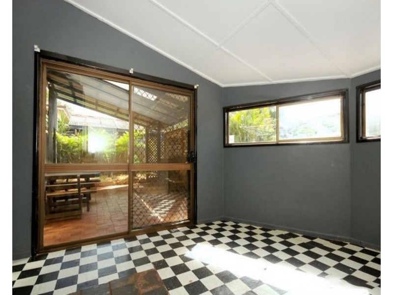 108 Ruthven Street, Harlaxton QLD 4350