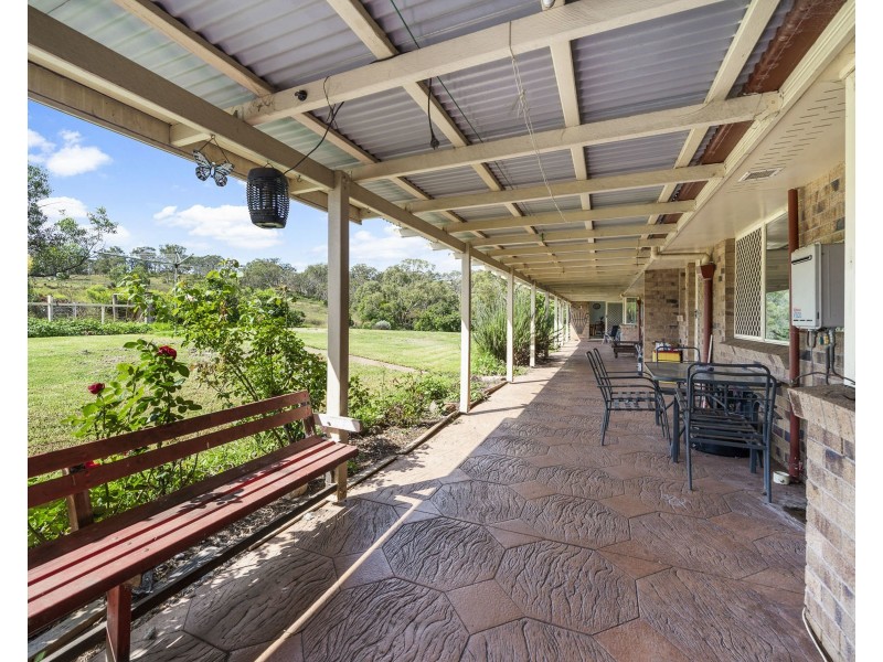 1 Sylvia Court, Vale View QLD 4352