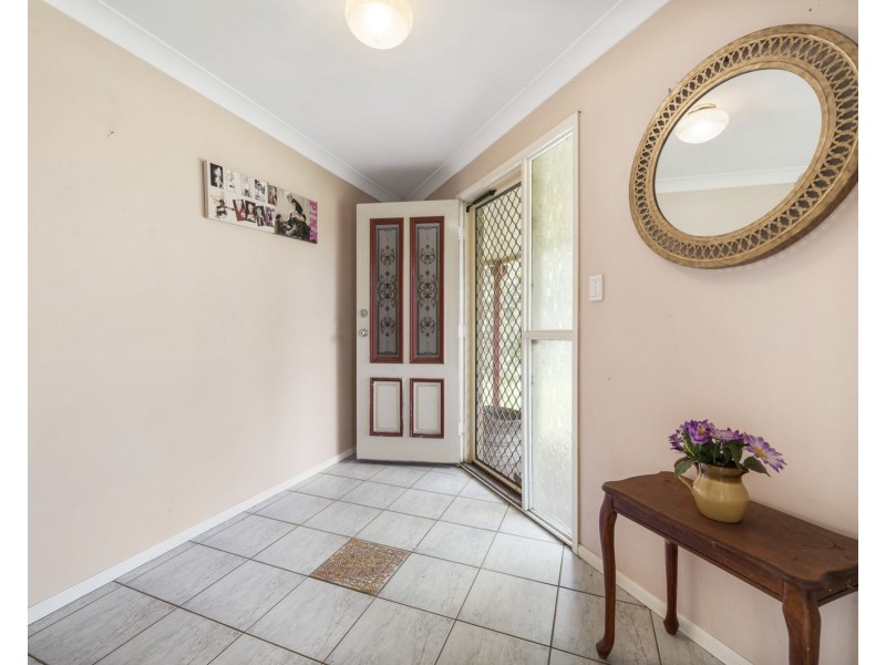 1 Sylvia Court, Vale View QLD 4352