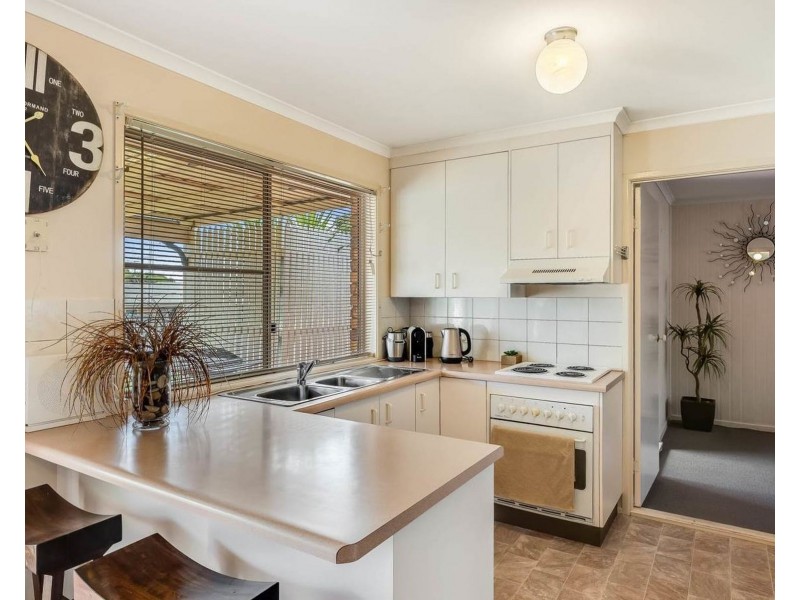 34 Gainsborough Drive, Glenvale QLD 4350