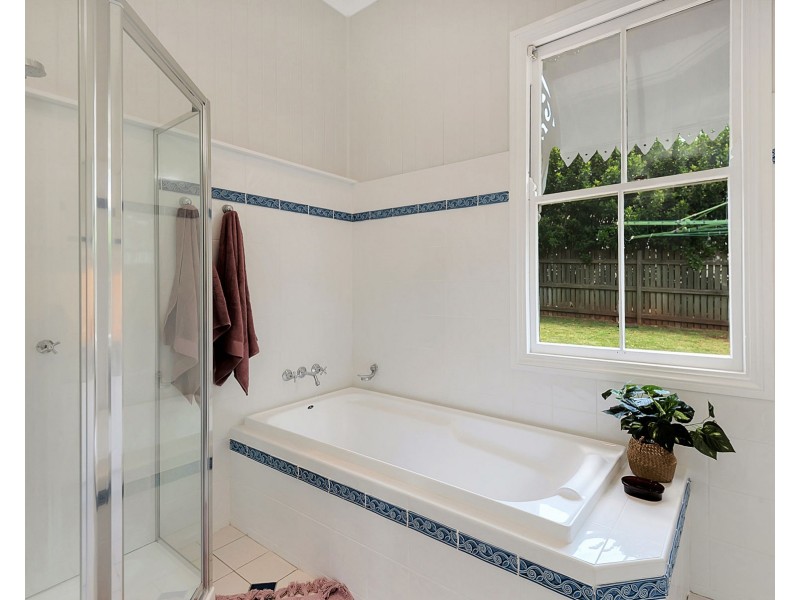 24 Seaton Street, South Toowoomba QLD 4350