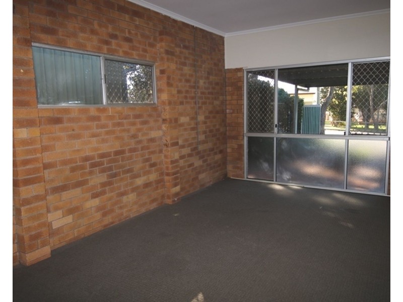 27 Challenor Street, Rockville QLD 4350
