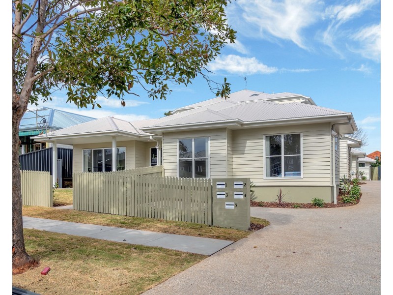 2/48 Cranley Street, South Toowoomba QLD 4350