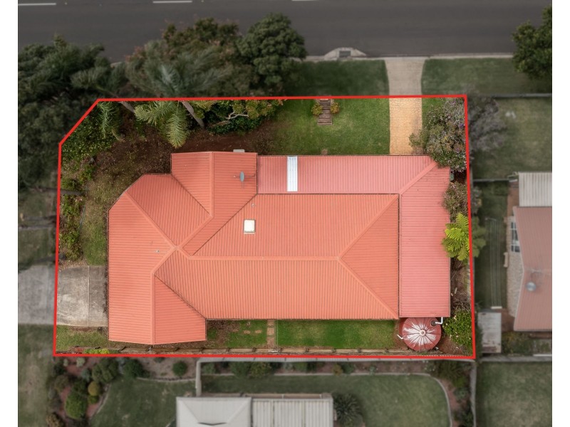 2 Danica Court, Kearneys Spring QLD 4350