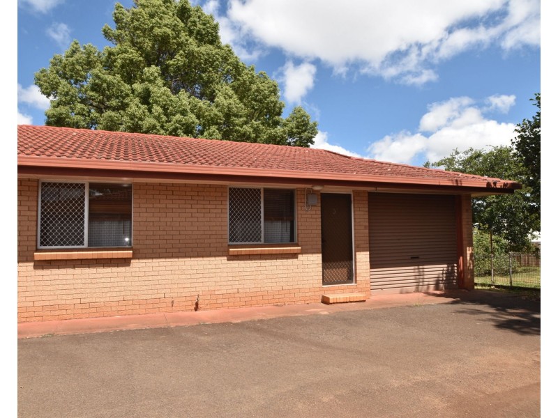 2/1a Atkinson Street, South Toowoomba QLD 4350