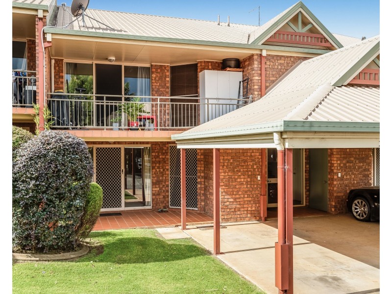 21/367 Margaret Street, Newtown QLD 4350