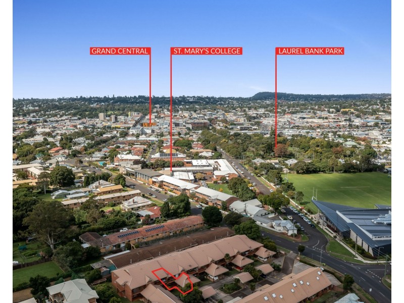 21/367 Margaret Street, Newtown QLD 4350