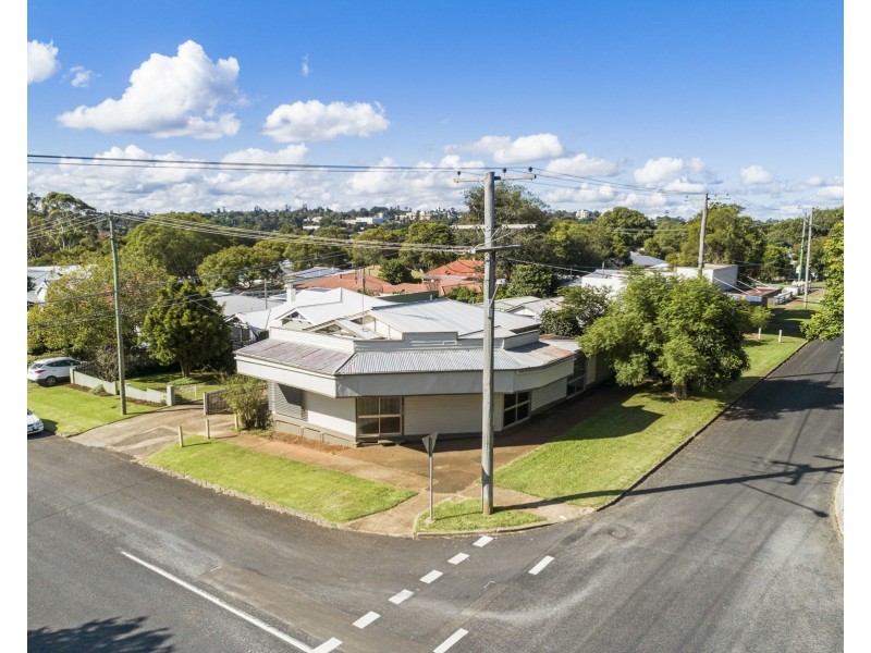 66 Phillip Street, South Toowoomba QLD 4350