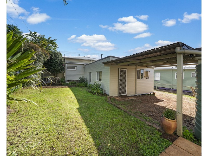66 Phillip Street, South Toowoomba QLD 4350