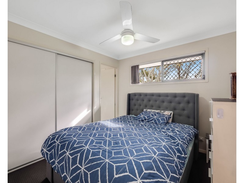 27 Carlin Street, Glenvale QLD 4350