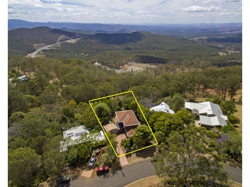 5 Scenic Crescent, Blue Mountain Heights QLD 4350