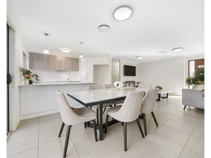 4/440 Hume Street, Middle Ridge QLD 4350