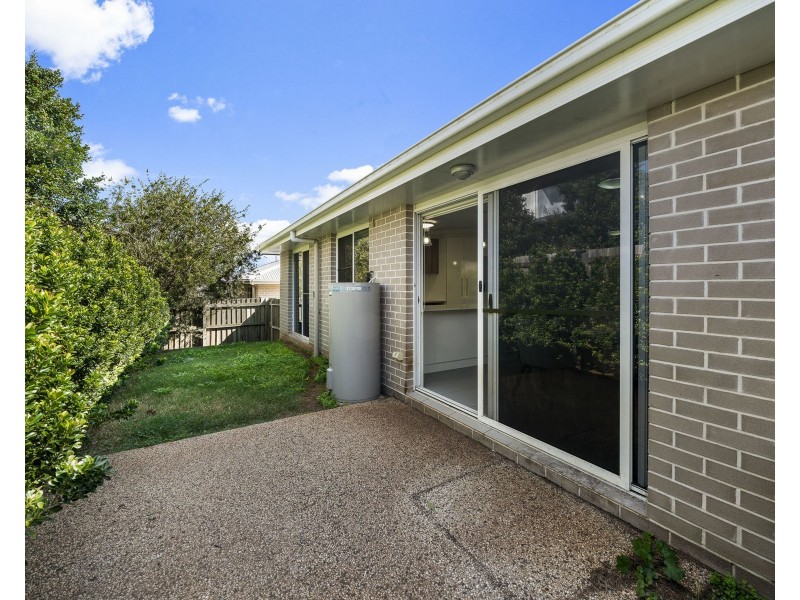 4/440 Hume Street, Middle Ridge QLD 4350