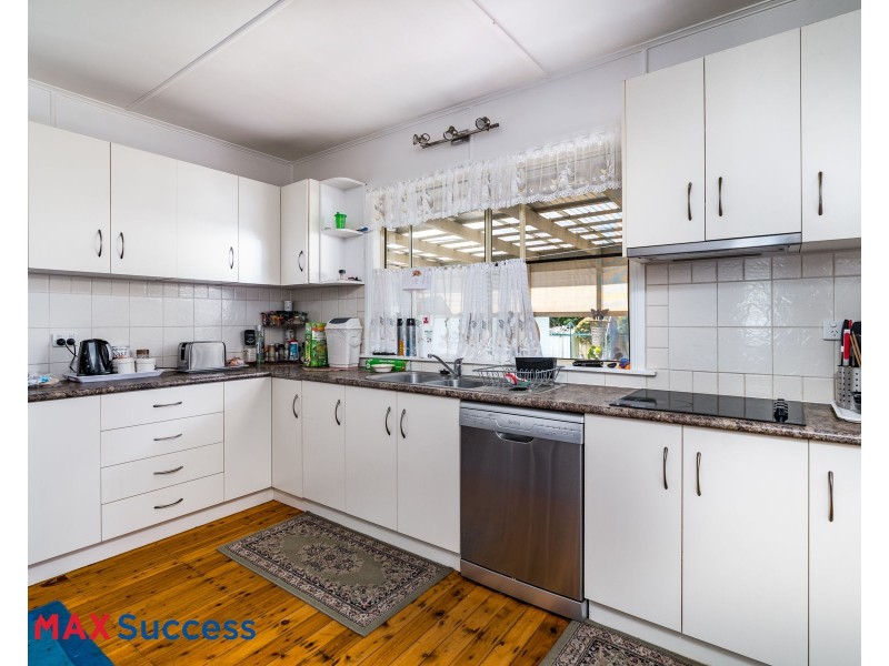 22 Goodwood Street, Newtown QLD 4350