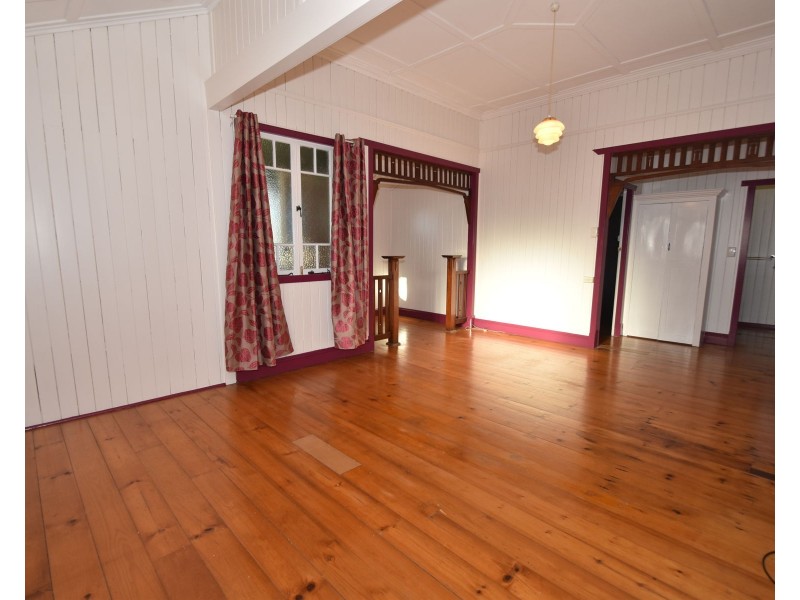 24 Eton Street, East Toowoomba QLD 4350