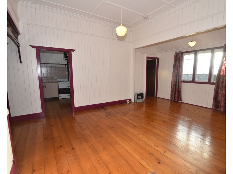 24 Eton Street, East Toowoomba QLD 4350