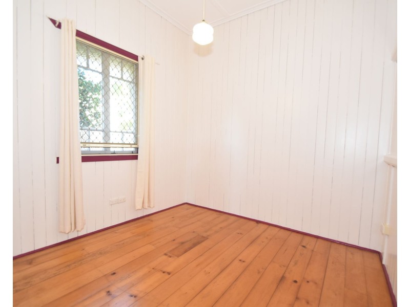 24 Eton Street, East Toowoomba QLD 4350