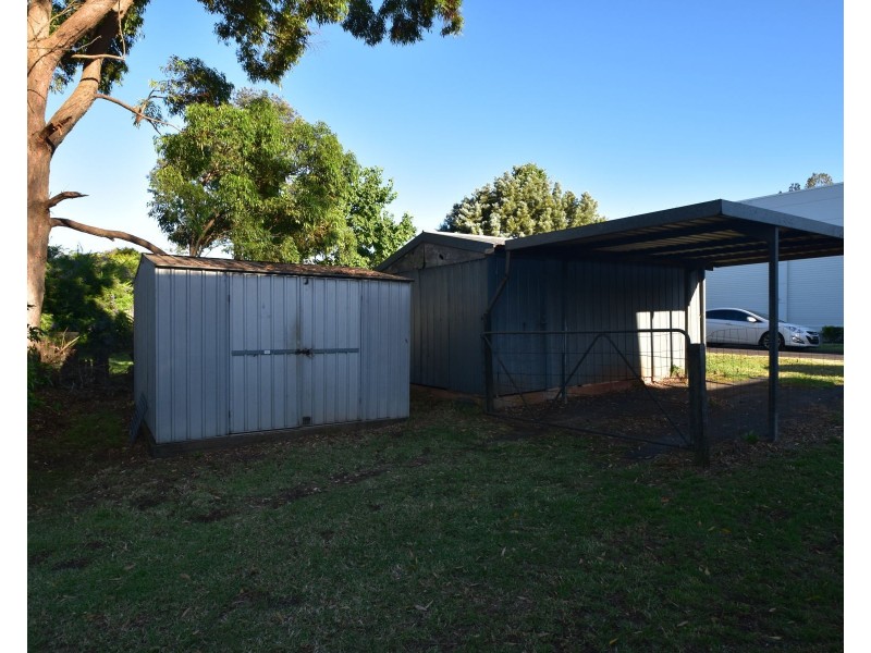 24 Eton Street, East Toowoomba QLD 4350